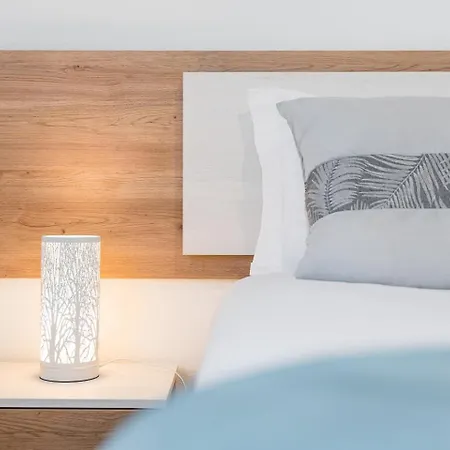 Trendy Comfort In Nova De Gaia Guest house