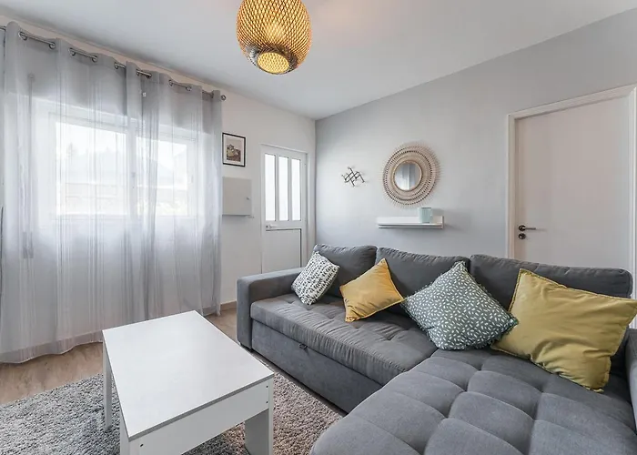 Trendy Comfort In Nova De Gaia